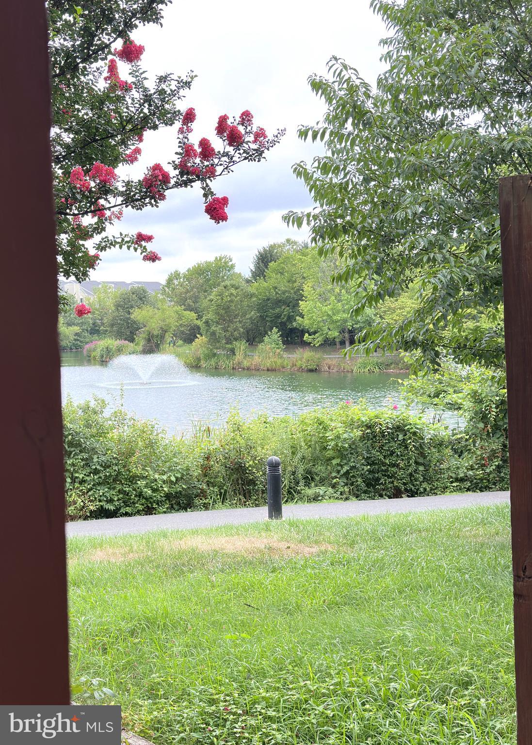 ASHBURN VILLAGE - Residential Lease