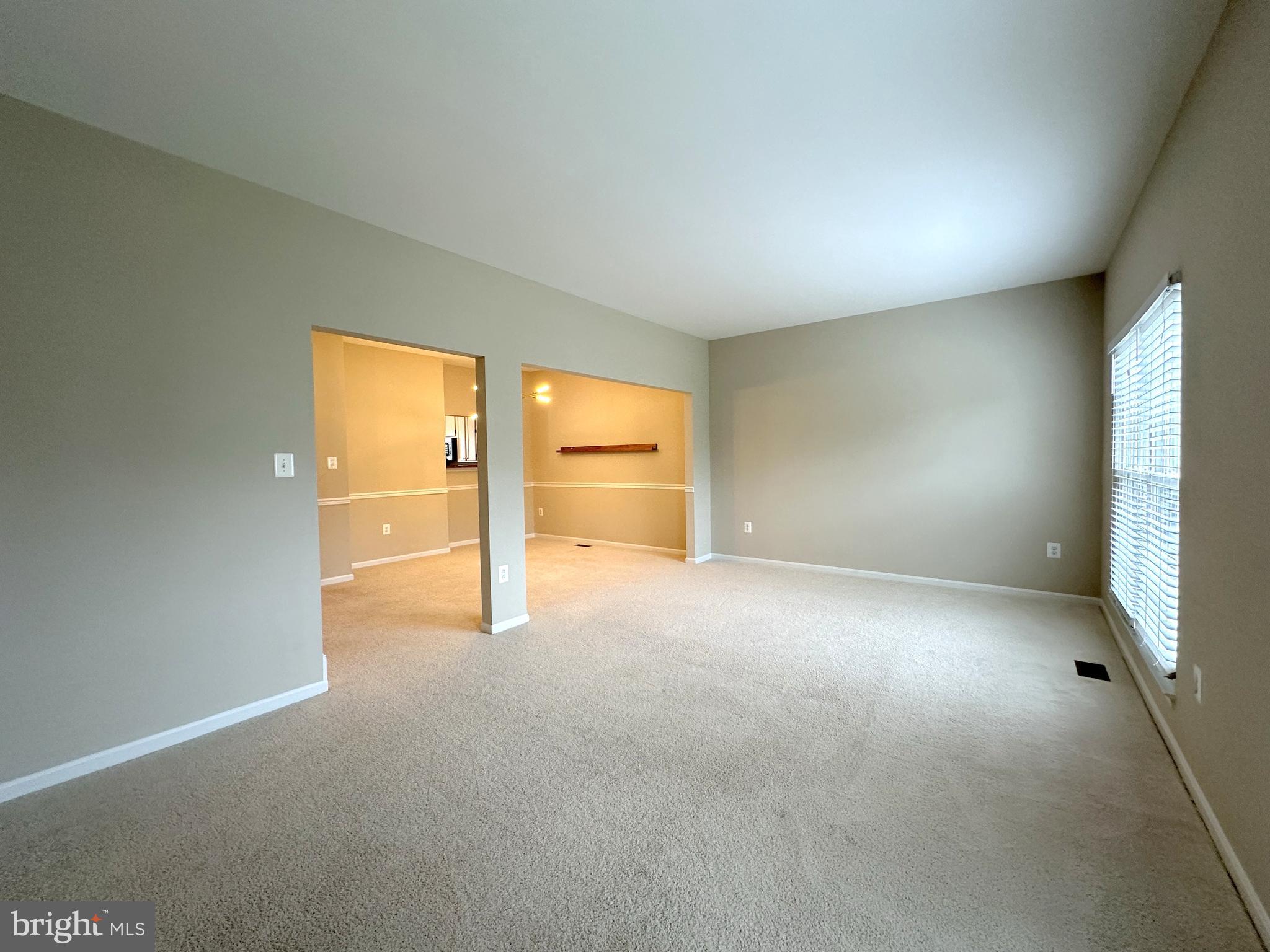 ASHBURN VILLAGE - Residential Lease