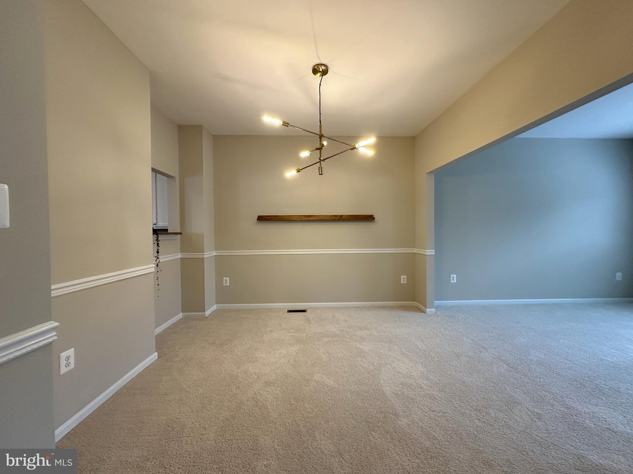 ASHBURN VILLAGE - Residential Lease