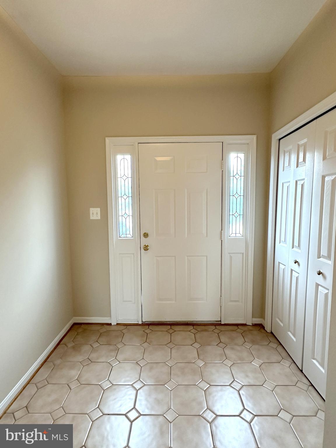 ASHBURN VILLAGE - Residential Lease