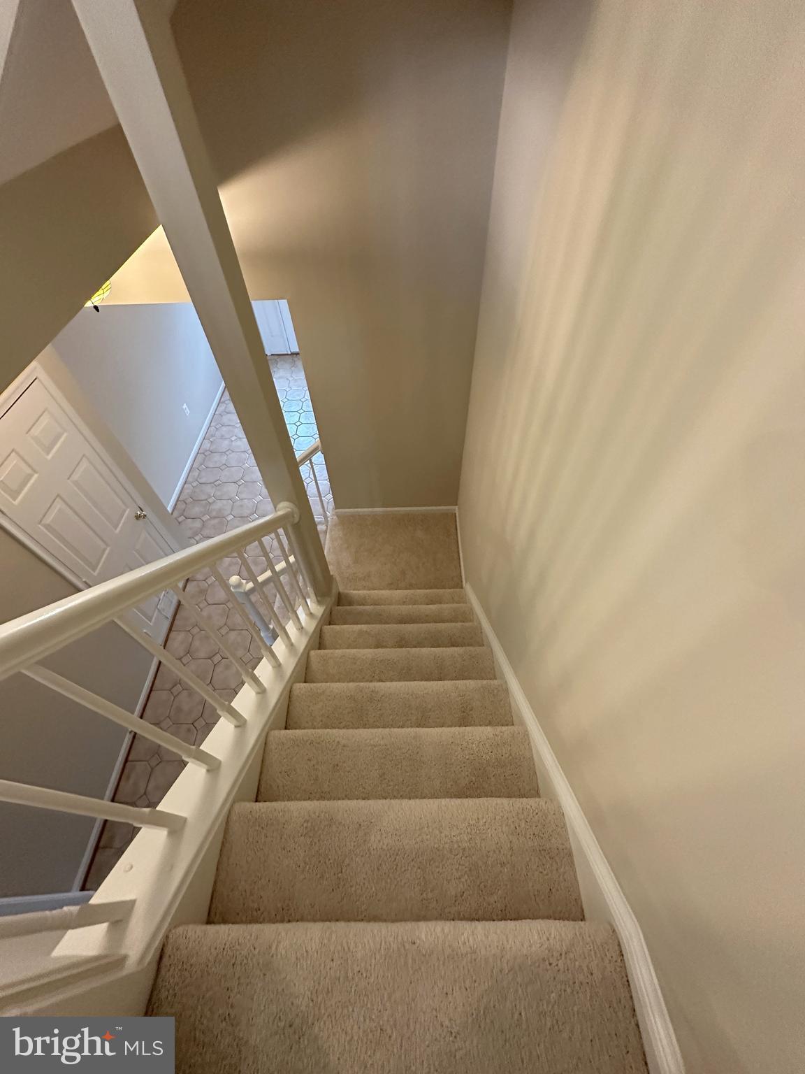 ASHBURN VILLAGE - Residential Lease