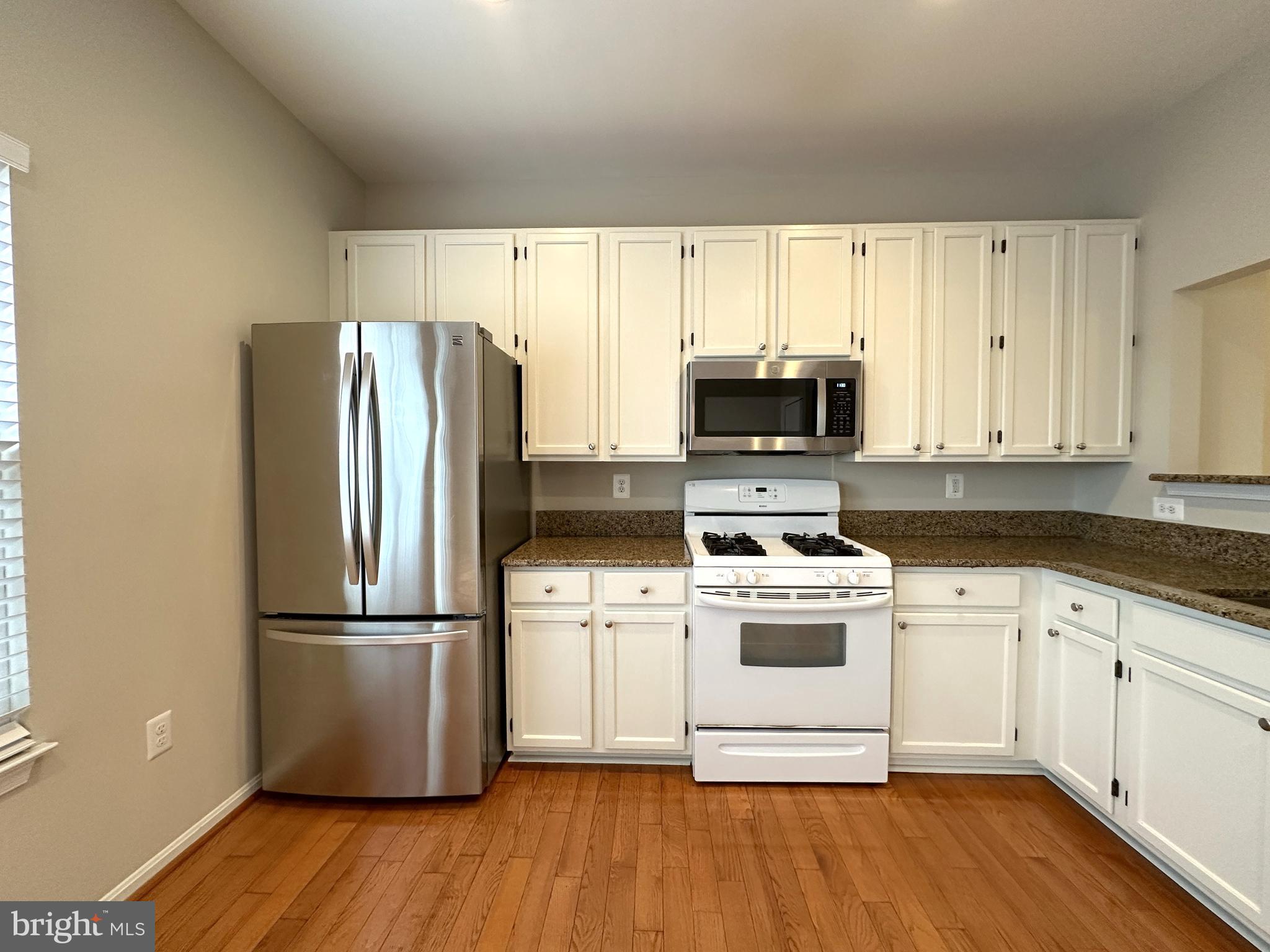 ASHBURN VILLAGE - Residential Lease