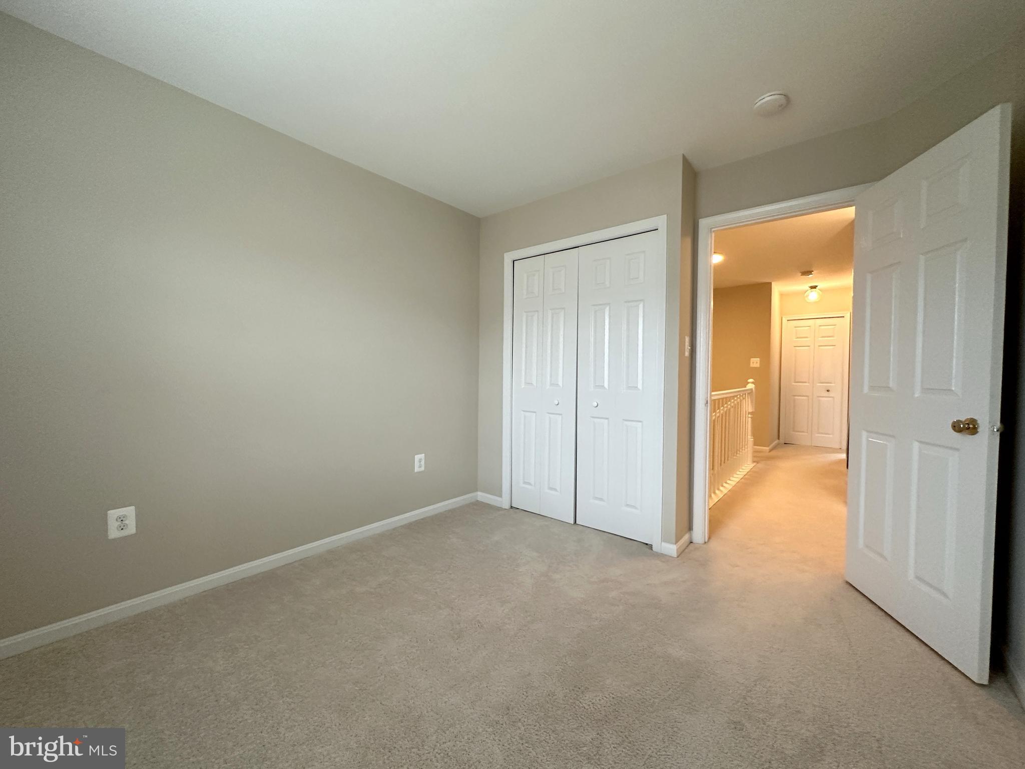 ASHBURN VILLAGE - Residential Lease