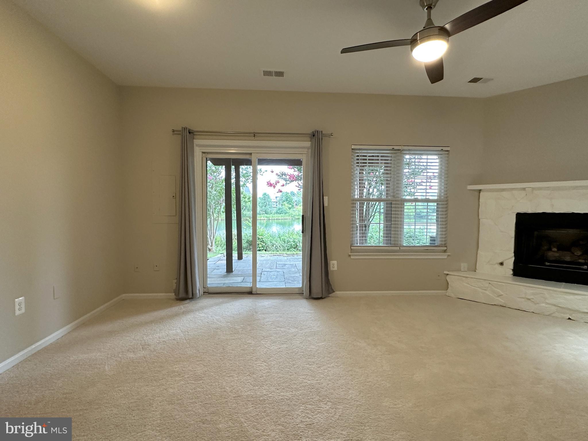 ASHBURN VILLAGE - Residential Lease
