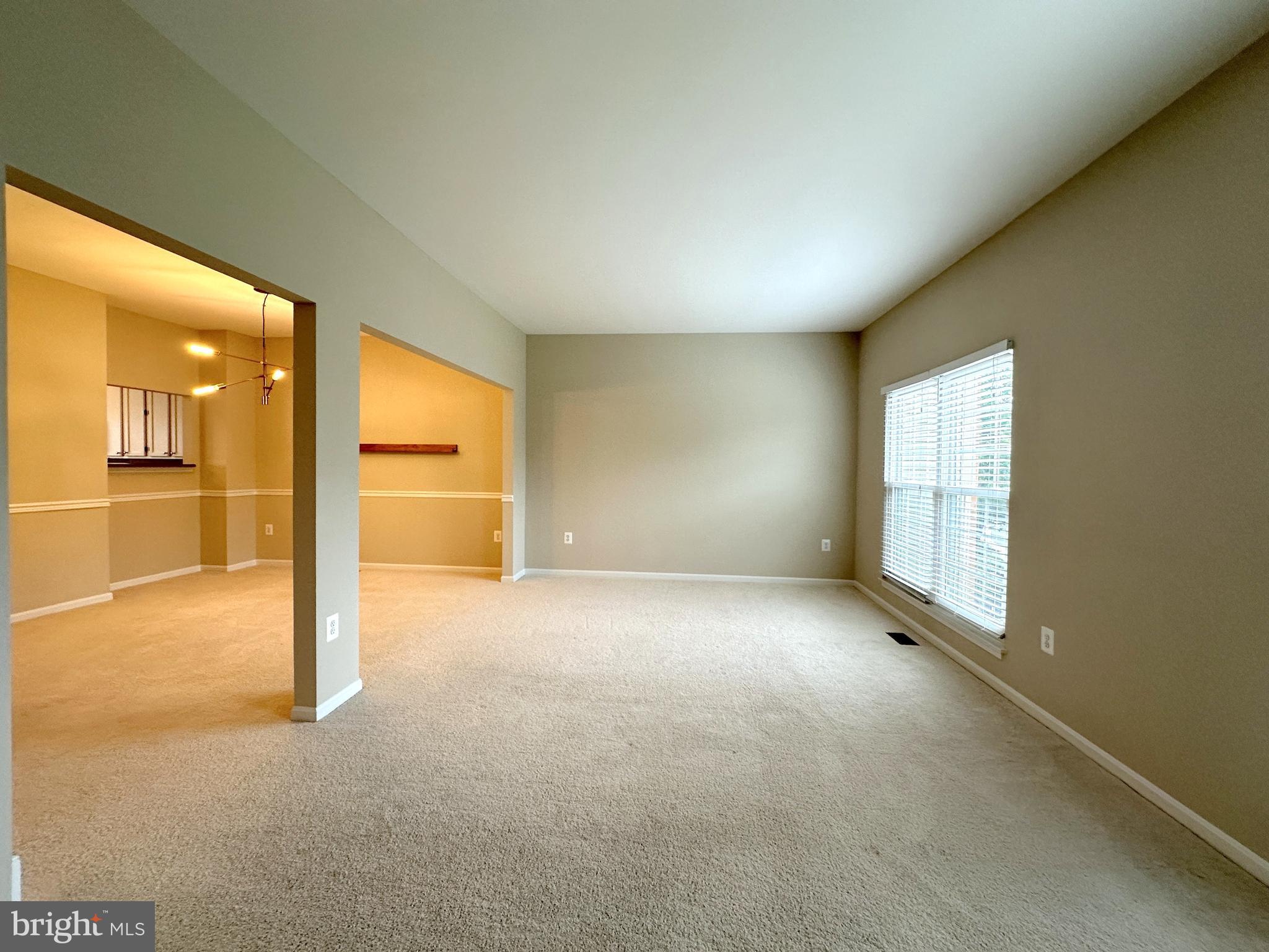 ASHBURN VILLAGE - Residential Lease