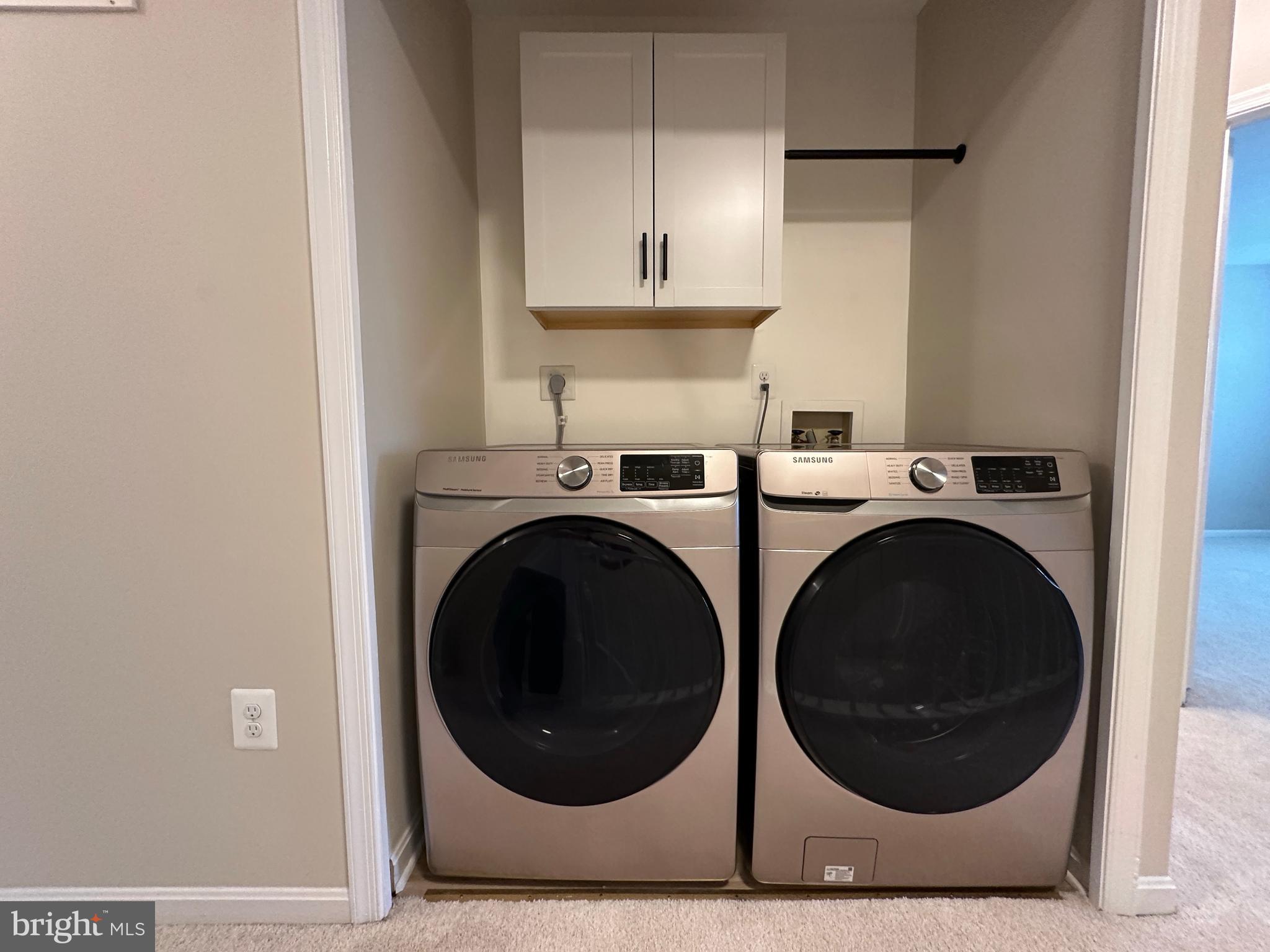 ASHBURN VILLAGE - Residential Lease