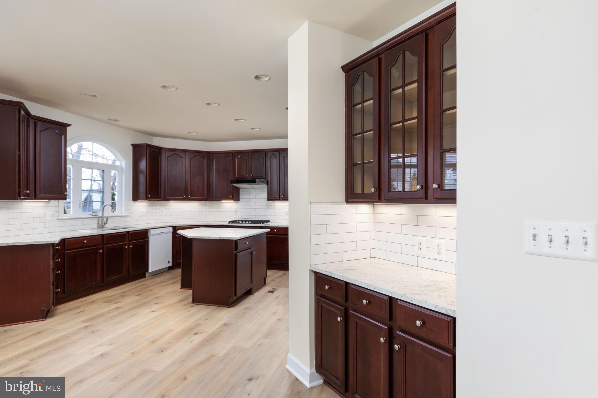 APPLE GLEN - Residential Lease