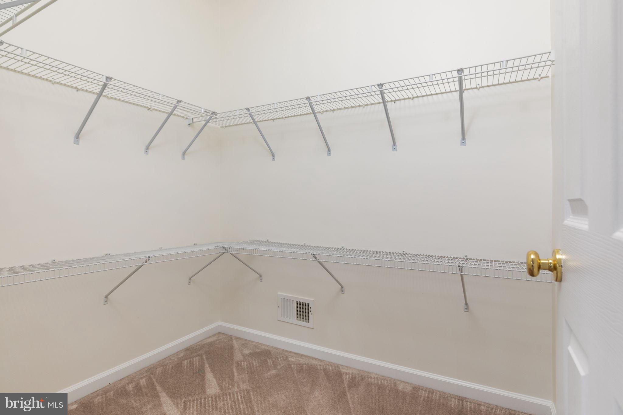 APPLE GLEN - Residential Lease