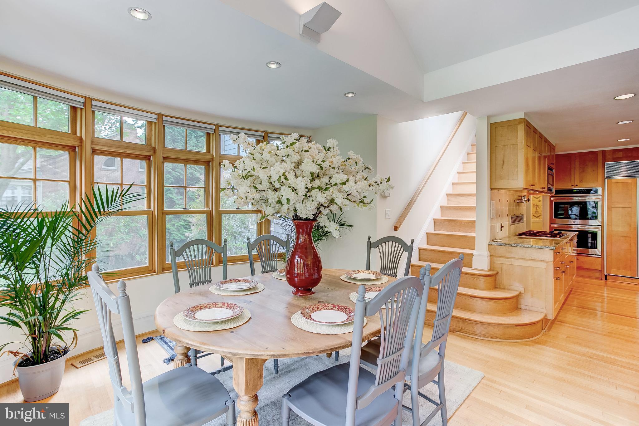 ROLAND PARK - Residential