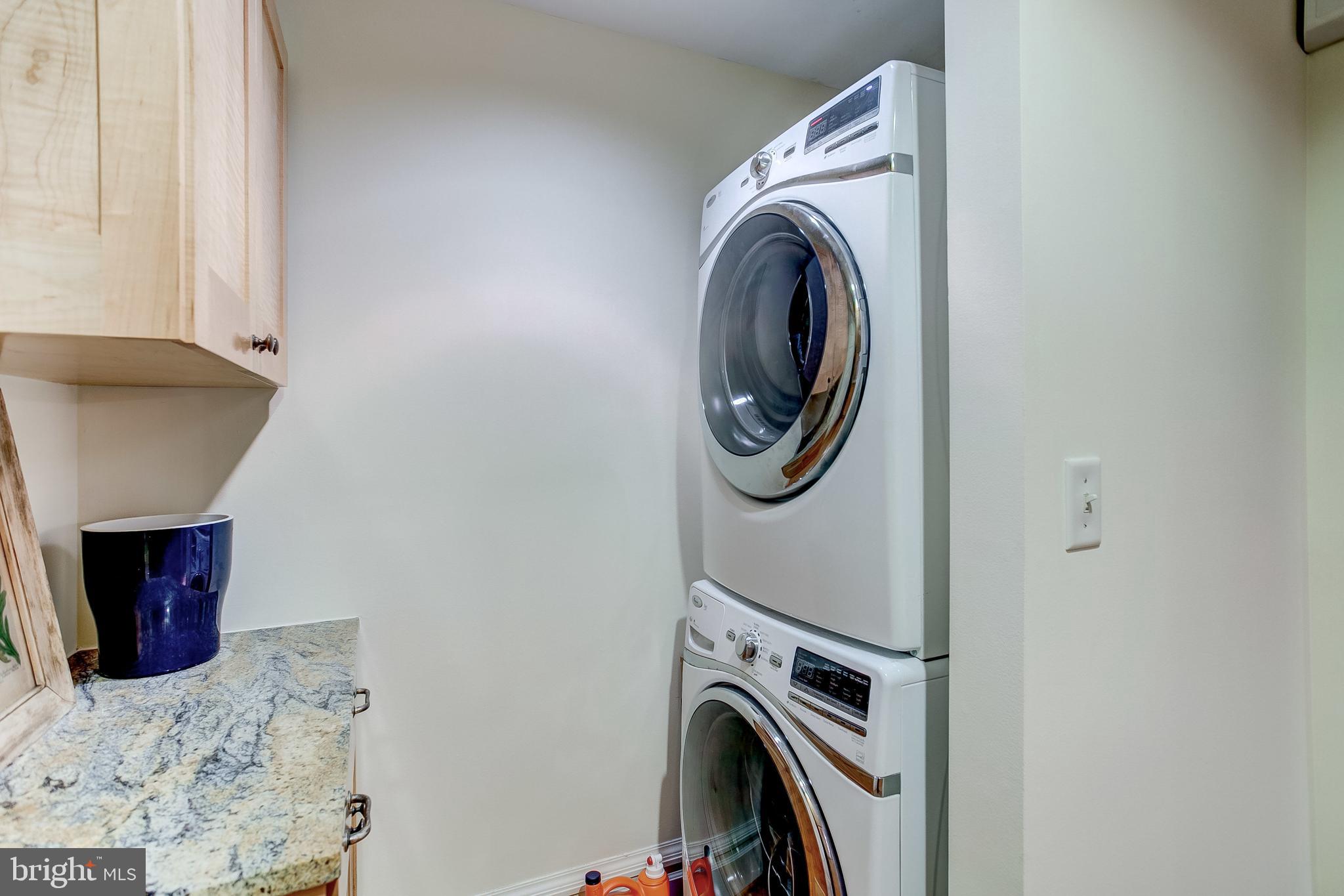 ROLAND PARK - Residential