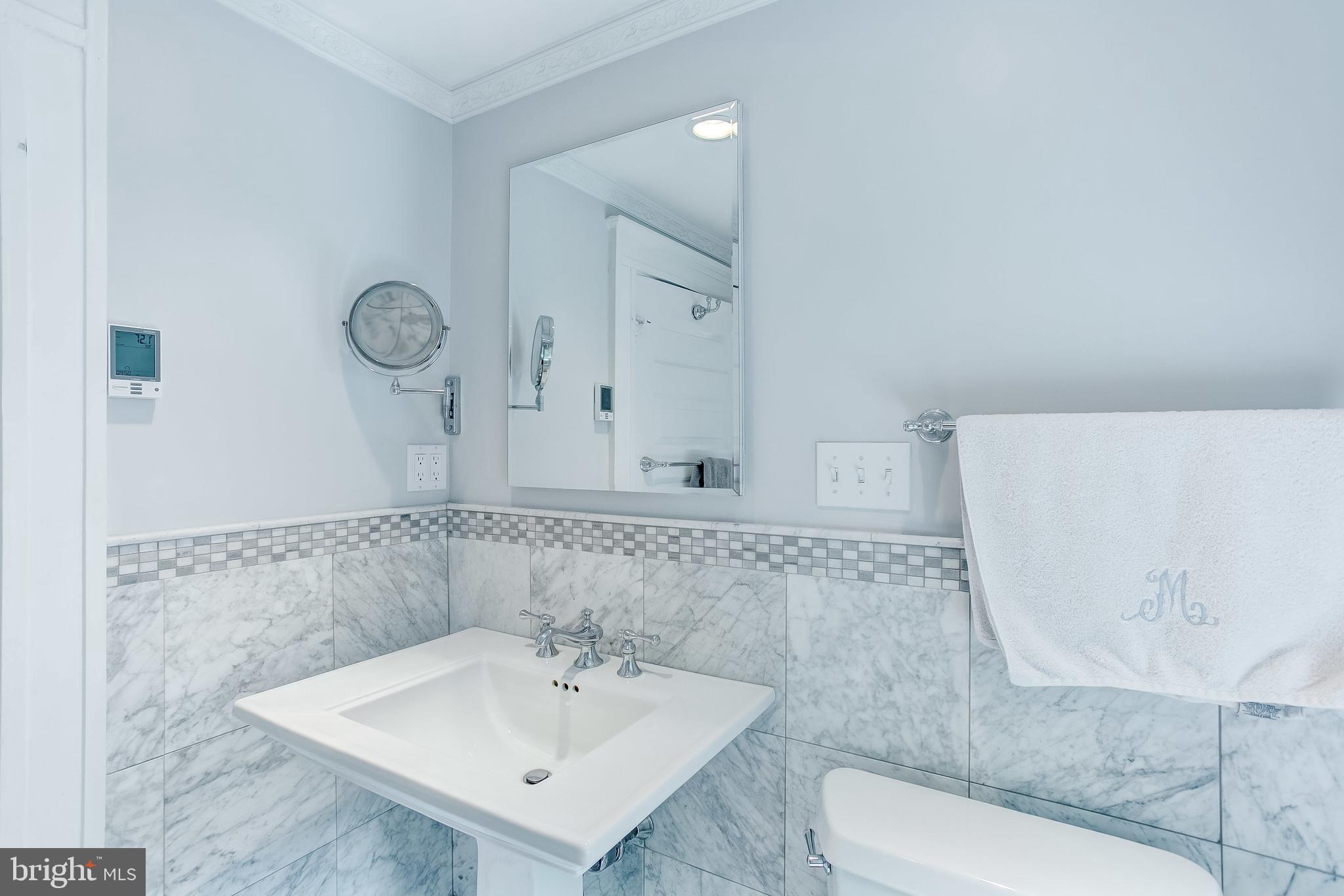 ROLAND PARK - Residential