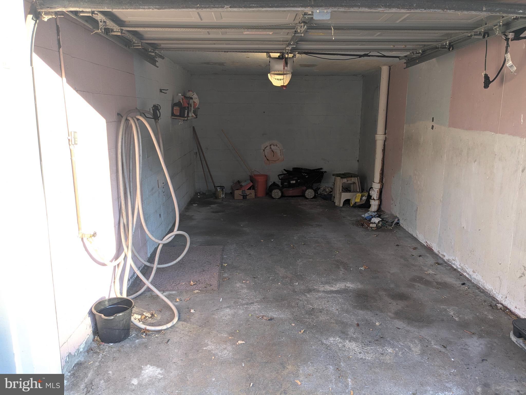 SHARON HILL - Residential