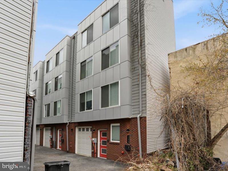 FRANCISVILLE - Residential