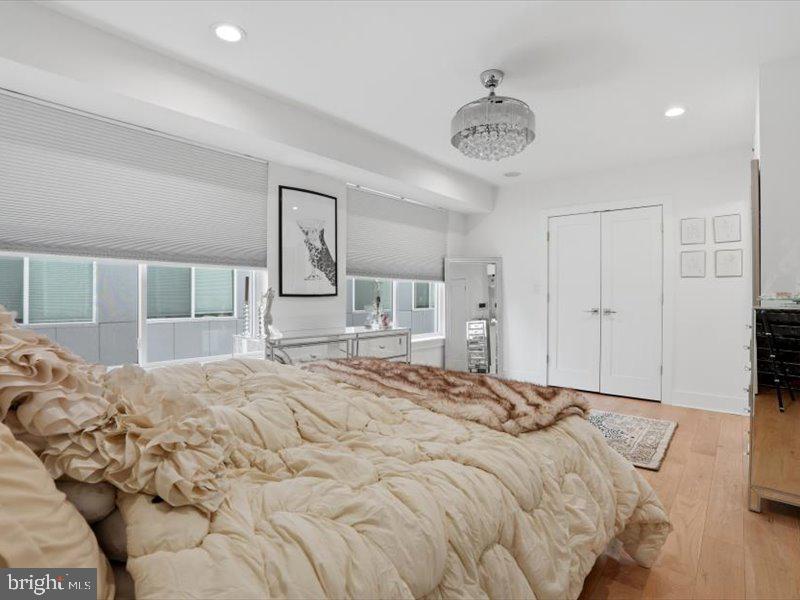 FRANCISVILLE - Residential