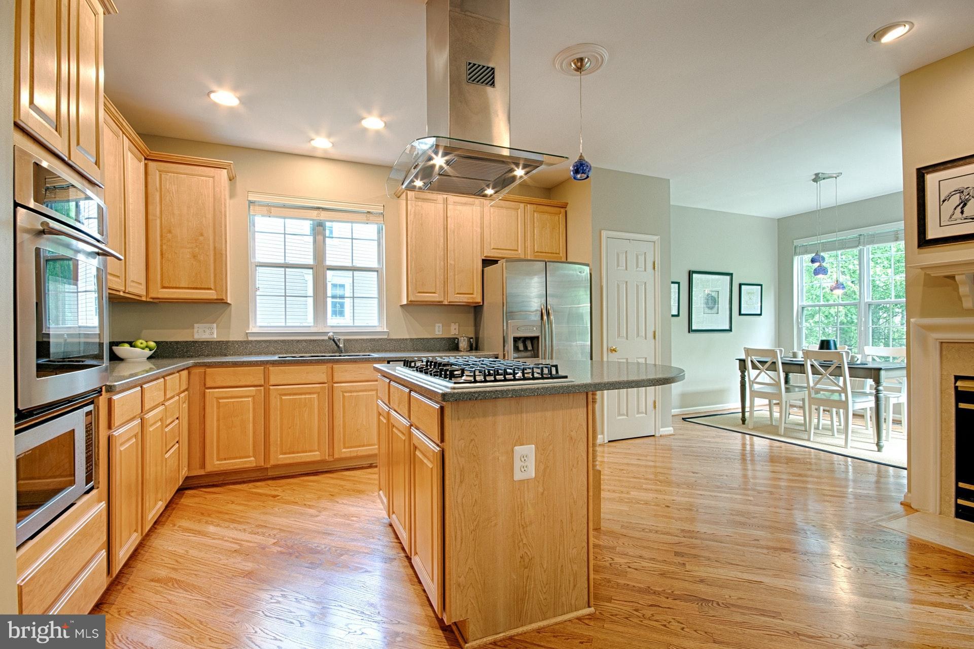 RESTON - Residential