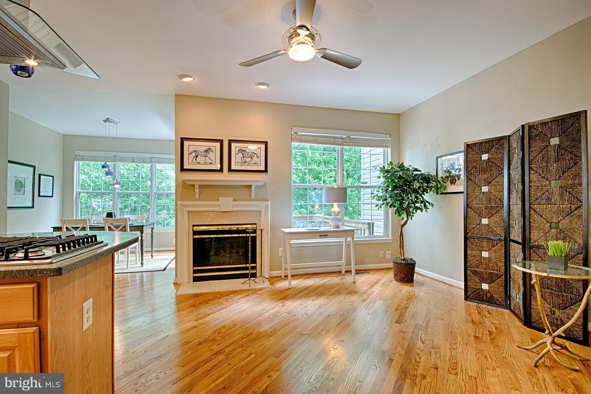 RESTON - Residential