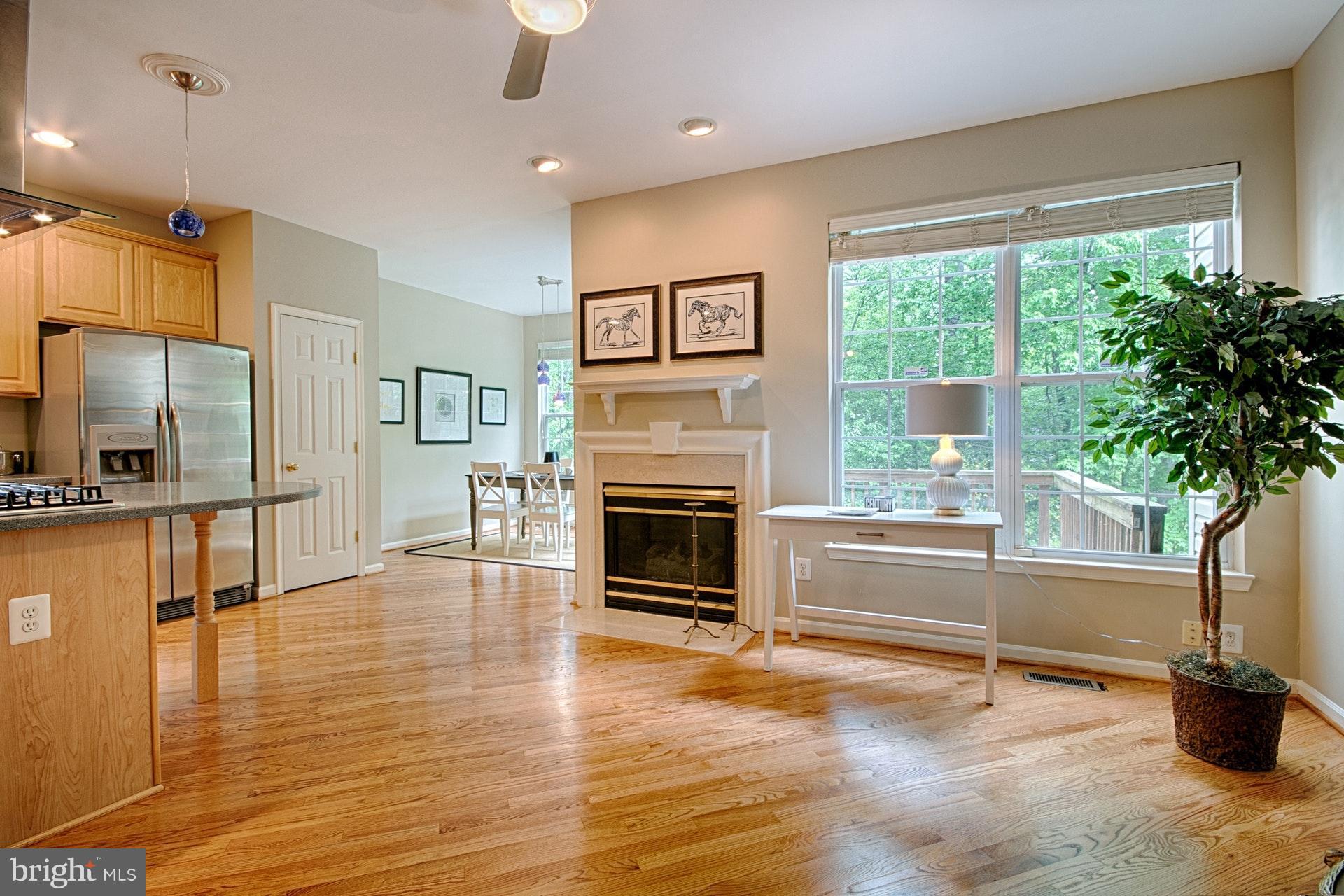 RESTON - Residential