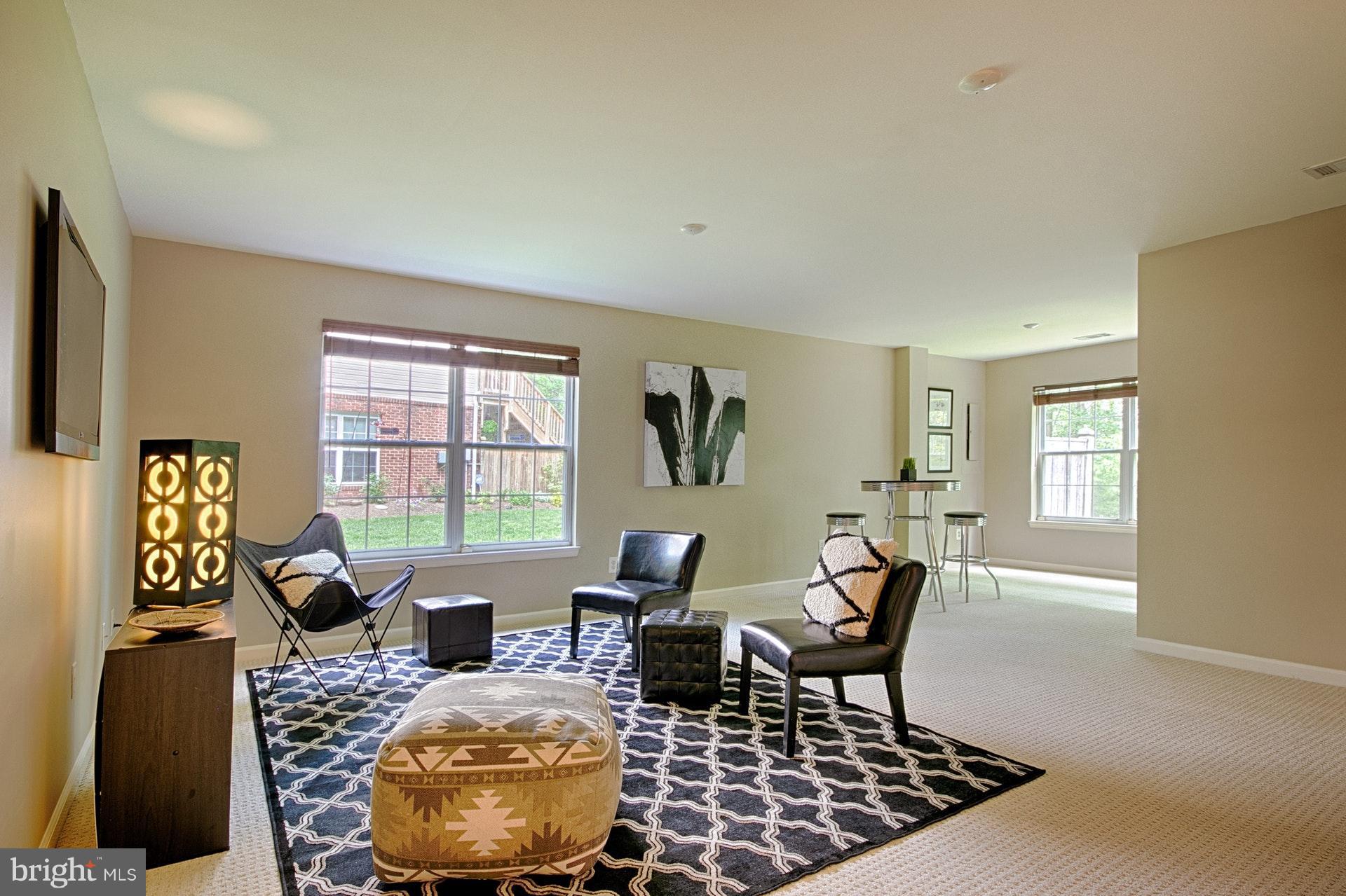 RESTON - Residential