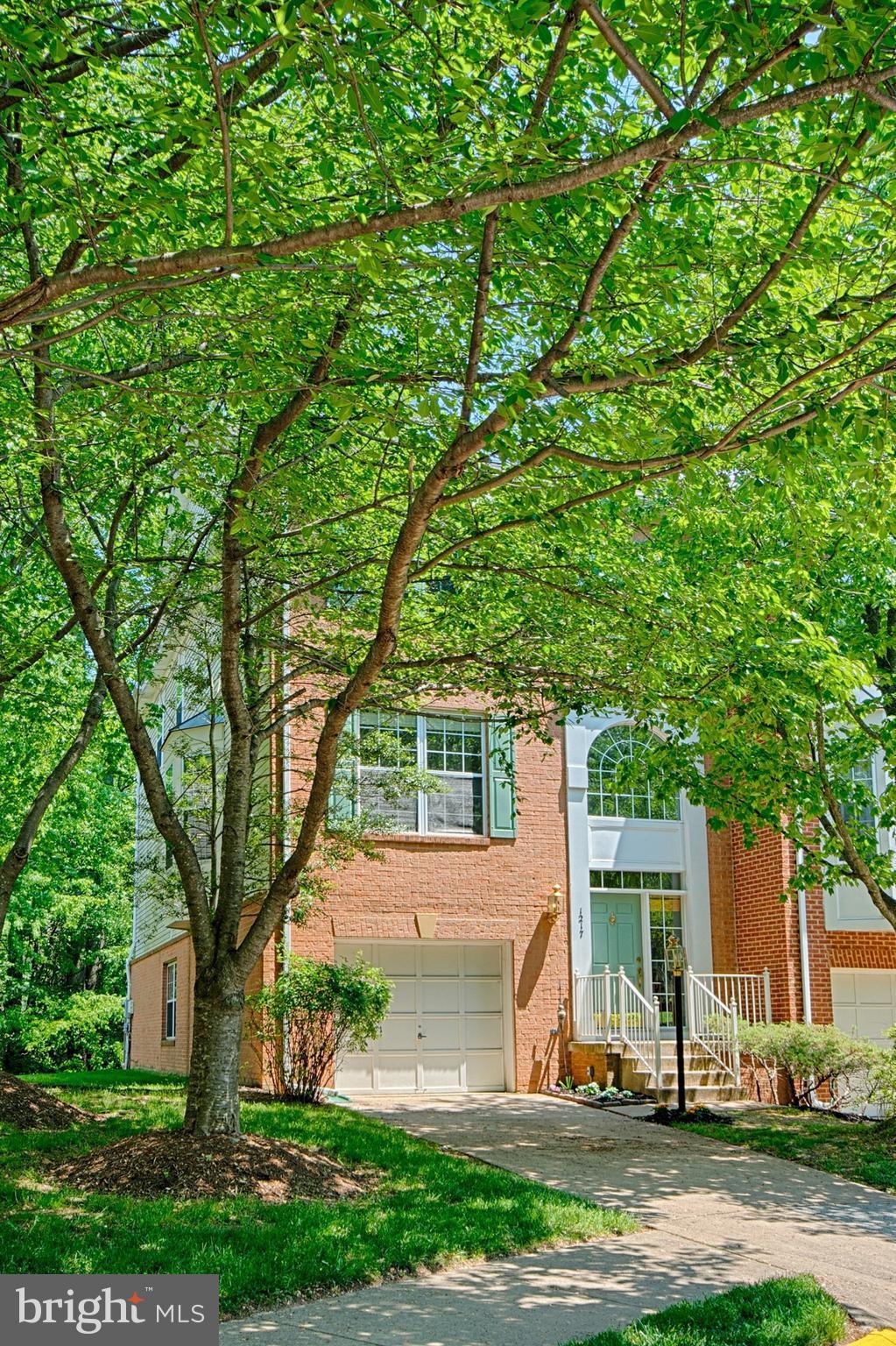 RESTON - Residential