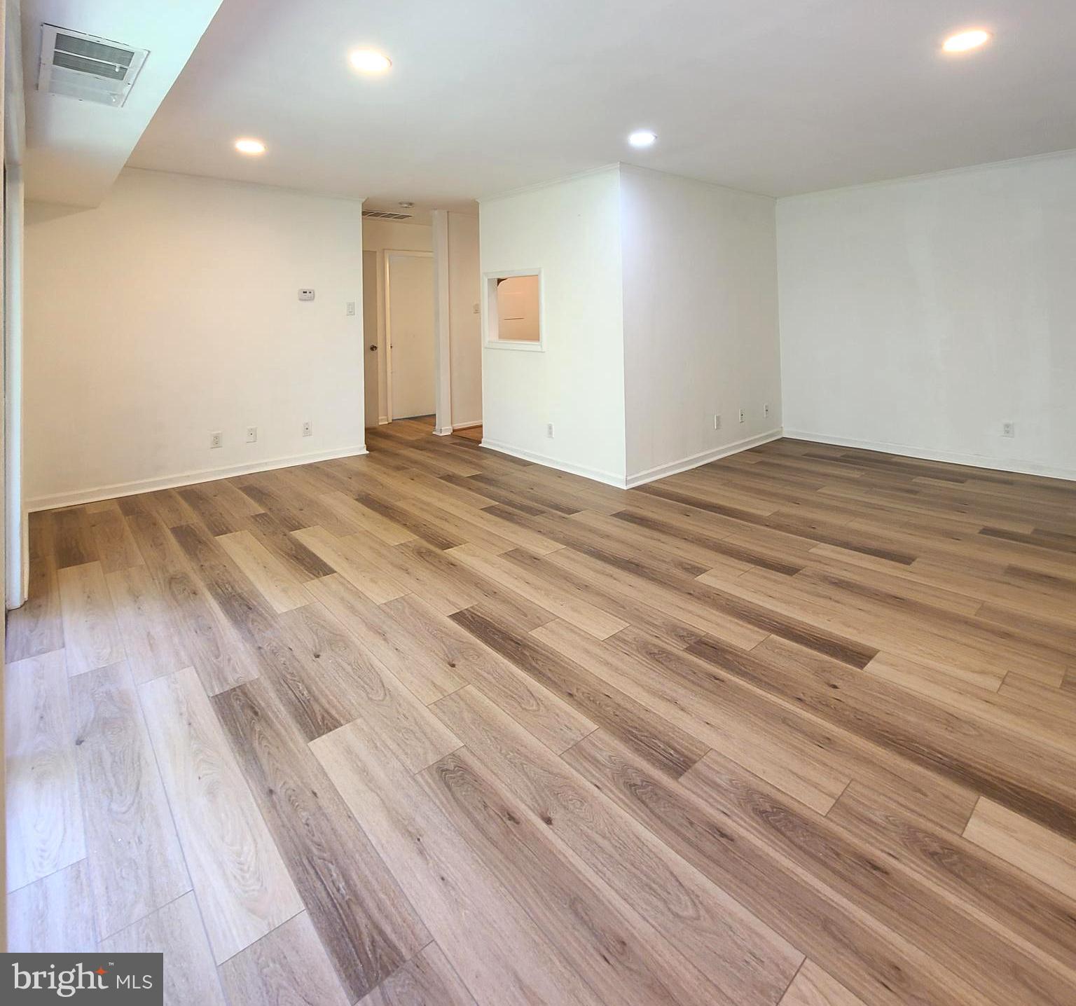 OCCOQUAN RIDGE CONDO - Residential Lease