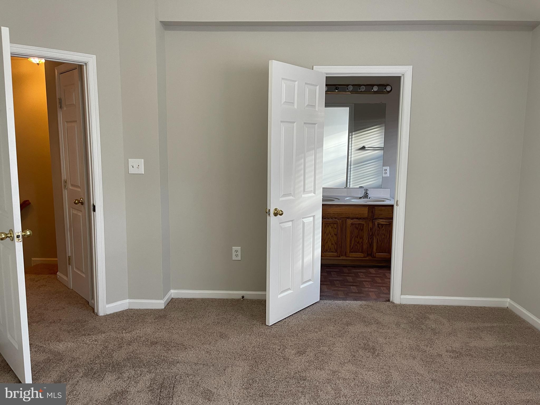 HEATHER HILLS - Residential Lease