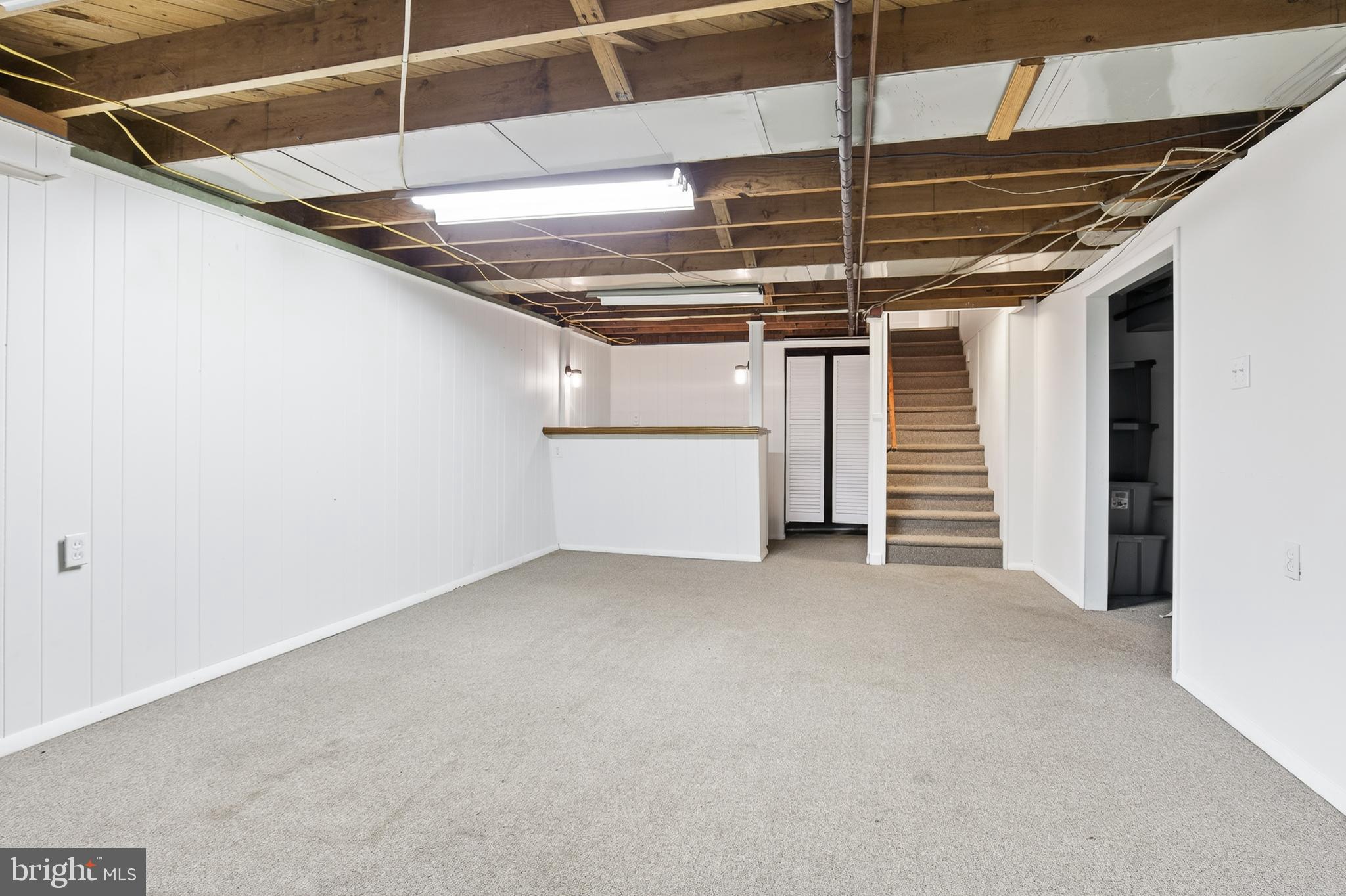 HILLCREST - Residential