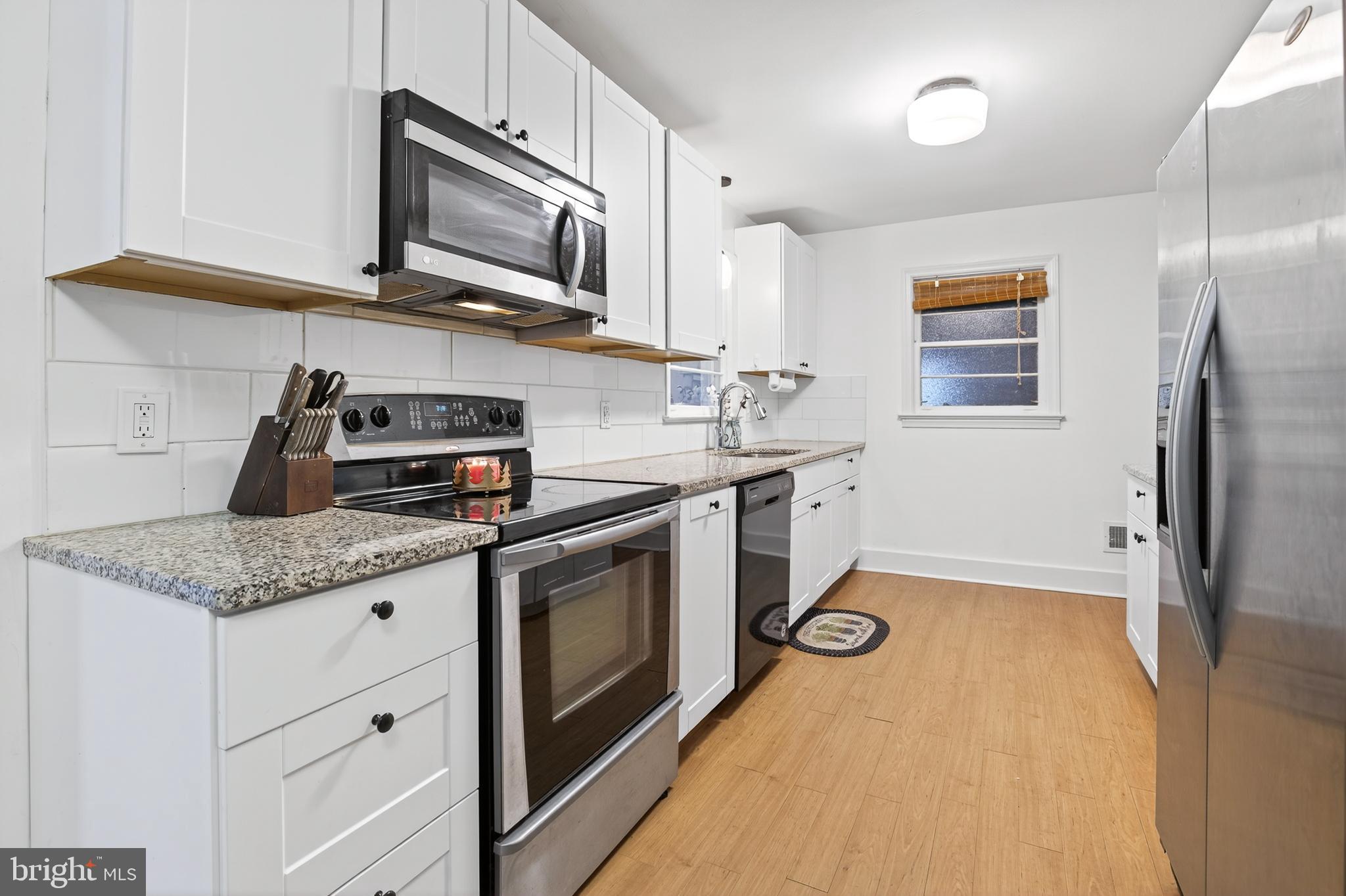 HILLCREST - Residential