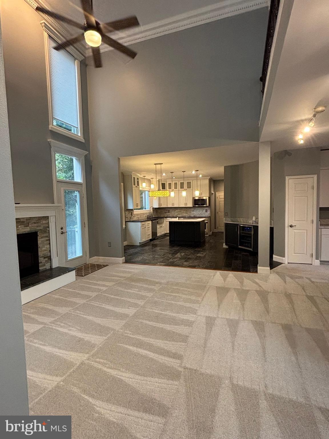 CHANTILLY HIGHLANDS - Residential