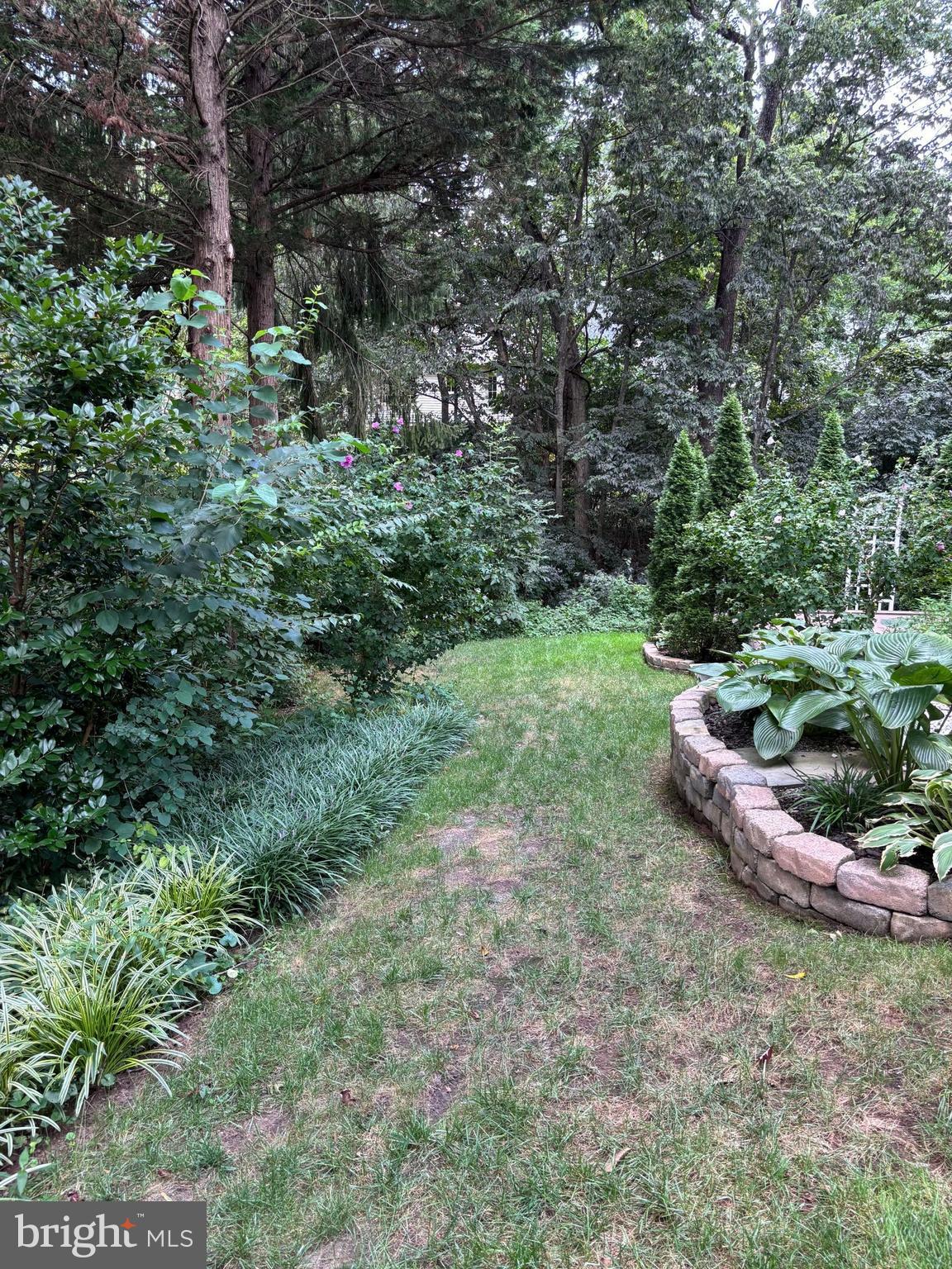 CHANTILLY HIGHLANDS - Residential