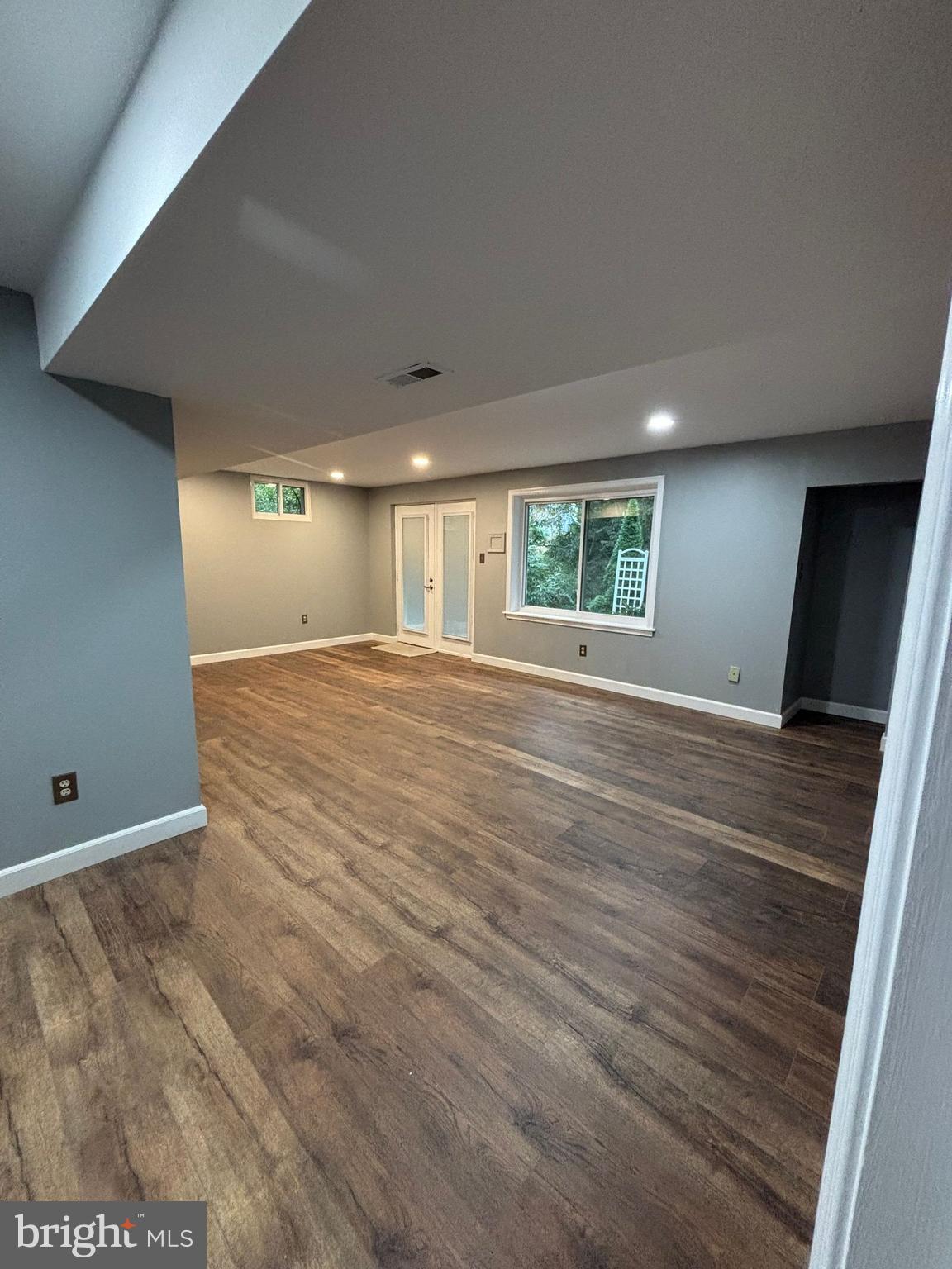 CHANTILLY HIGHLANDS - Residential