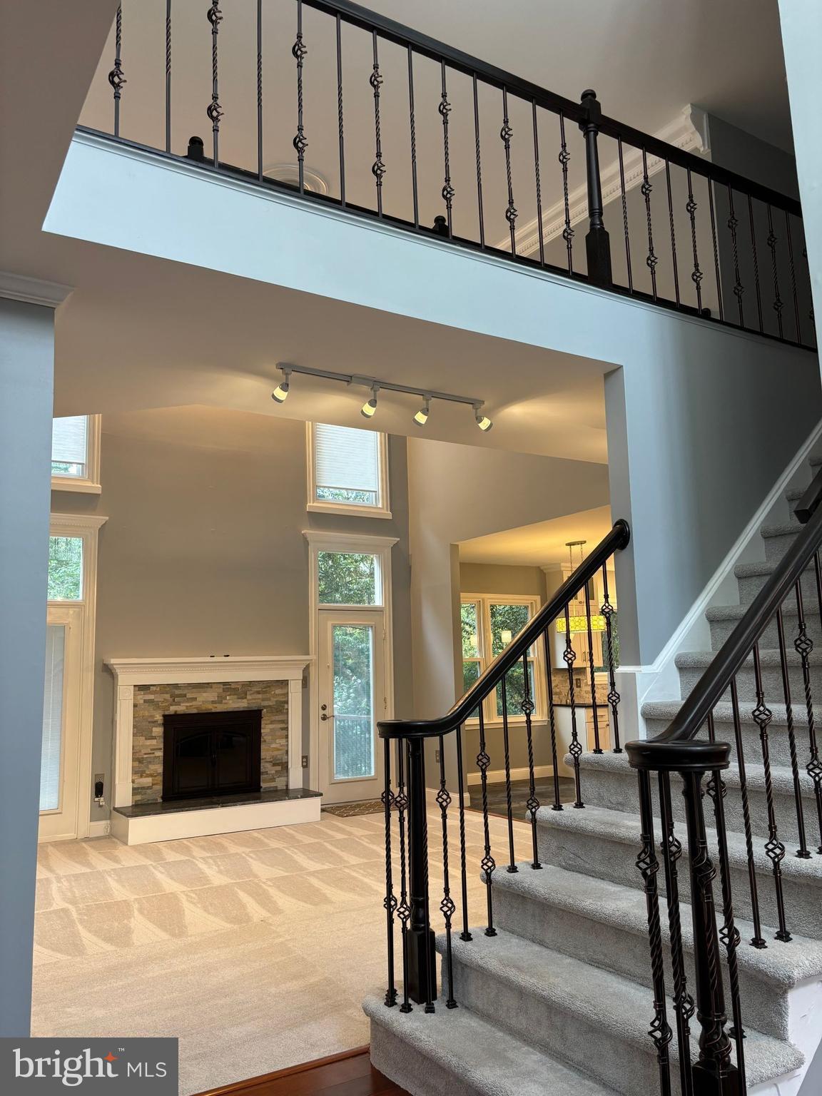 CHANTILLY HIGHLANDS - Residential