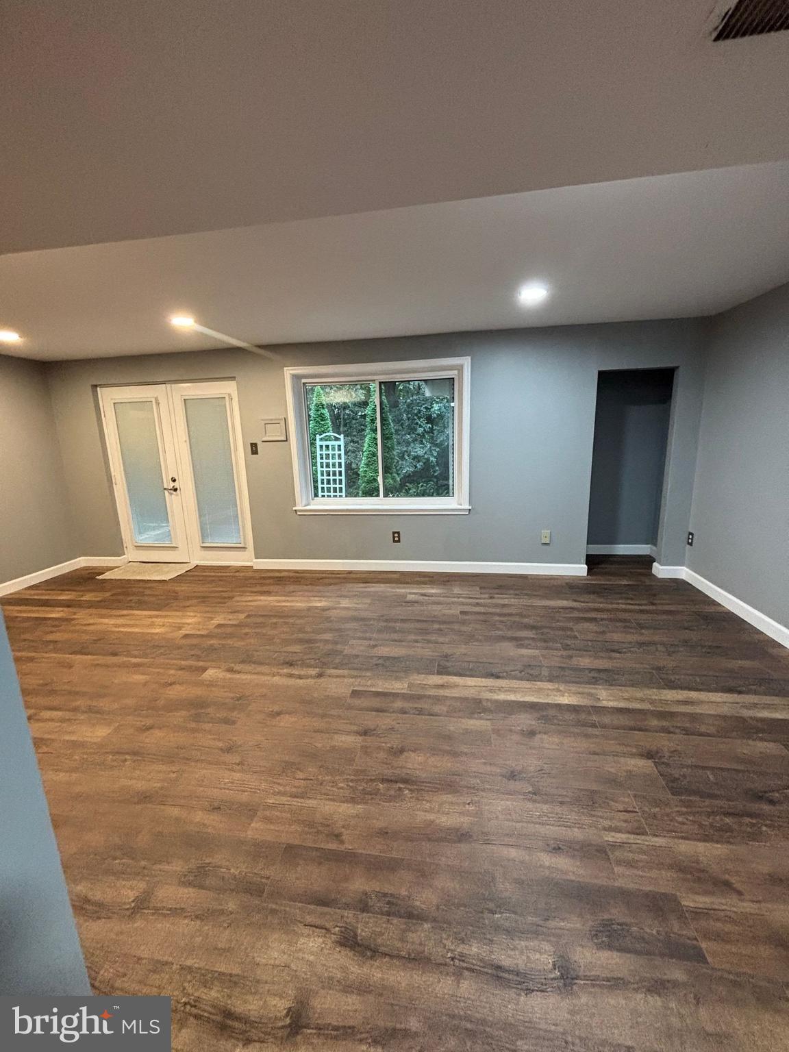 CHANTILLY HIGHLANDS - Residential