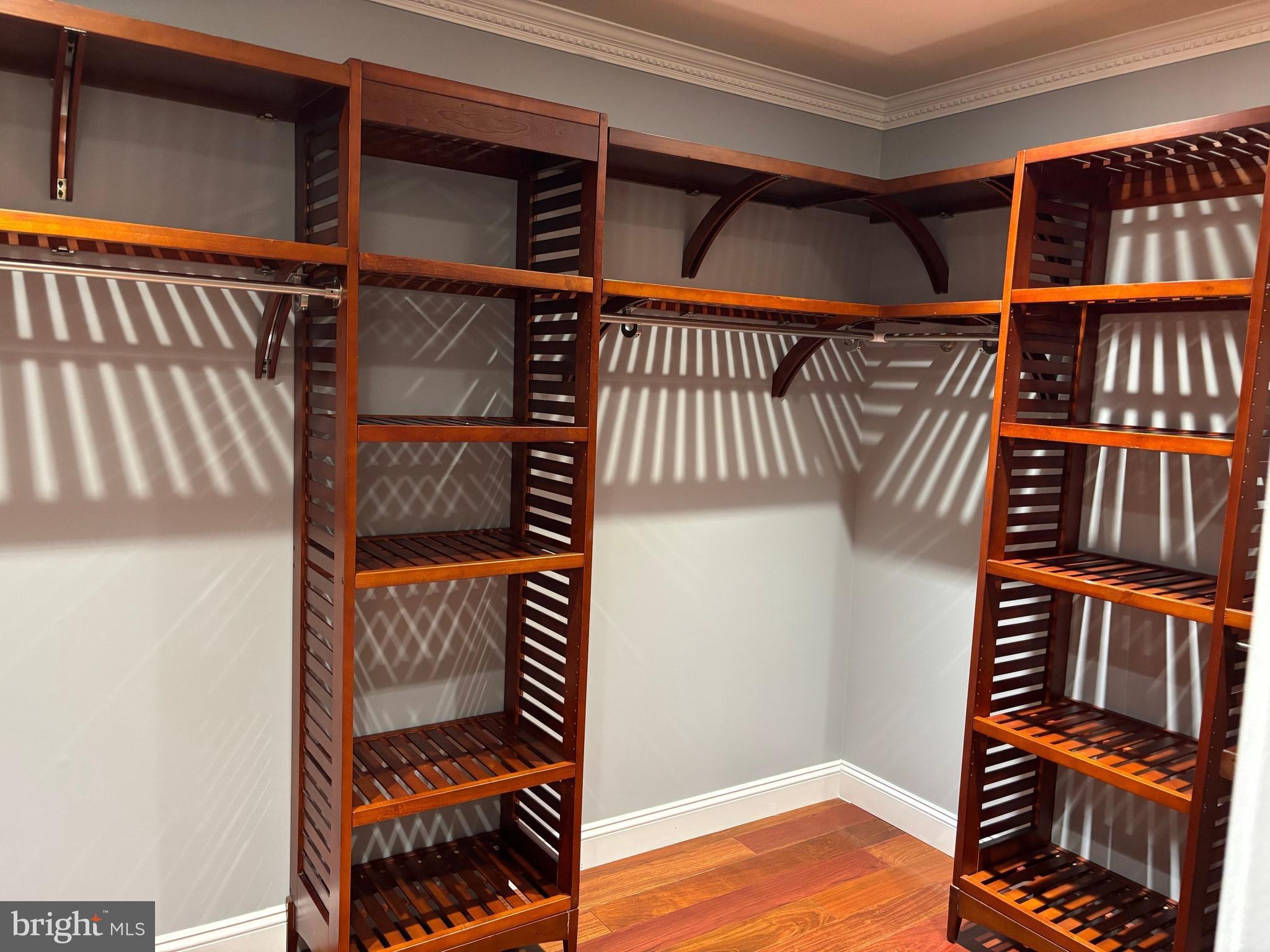 CHANTILLY HIGHLANDS - Residential