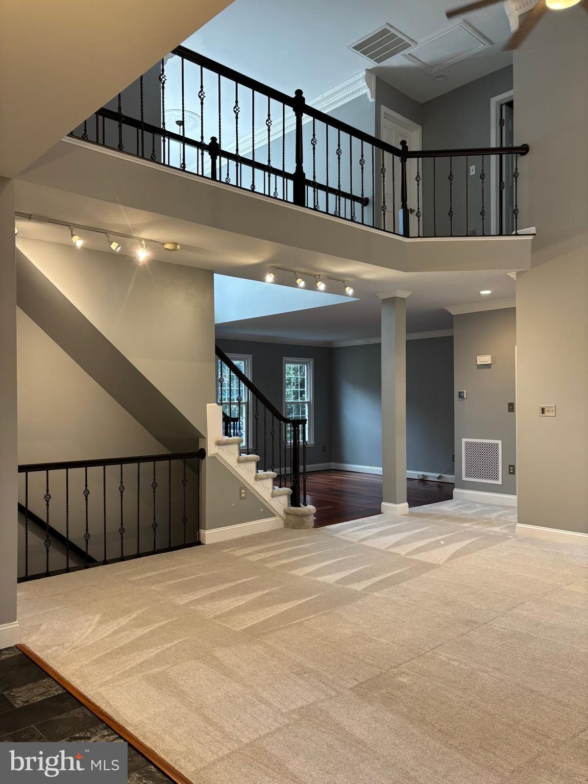 CHANTILLY HIGHLANDS - Residential