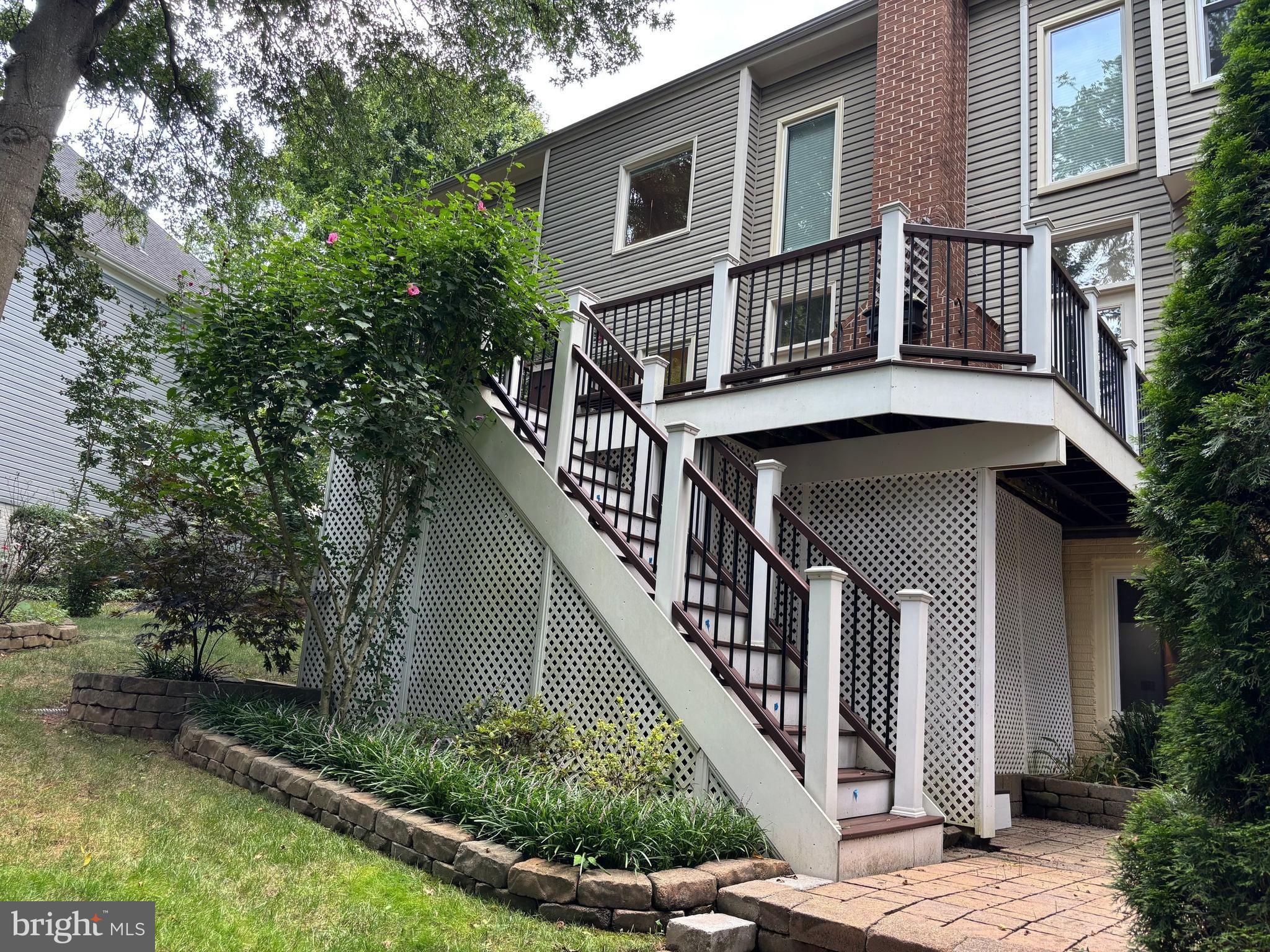 CHANTILLY HIGHLANDS - Residential