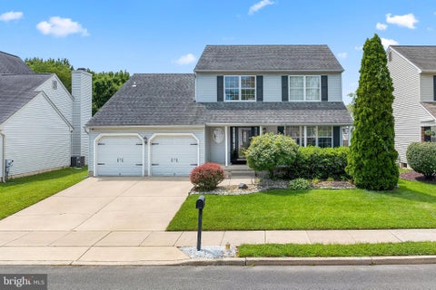 Homes For Sale - 33 Salisbury Way<br/> LOGAN TWP, NJ 08085