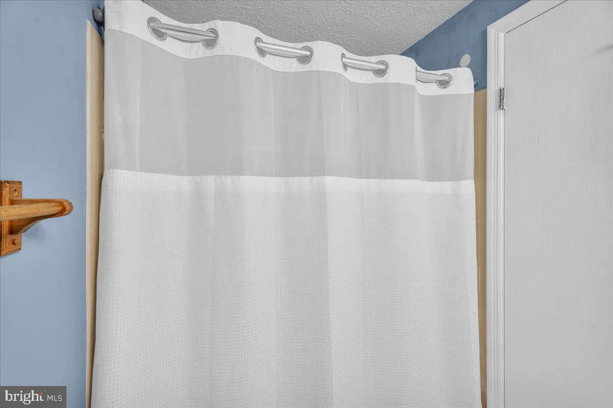 Marlton, New Jersey 08053, United States, 2 Bedrooms Bedrooms, ,2 BathroomsBathrooms,Residential,Contingent,230072