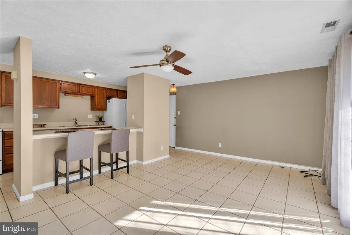 Marlton, New Jersey 08053, United States, 2 Bedrooms Bedrooms, ,2 BathroomsBathrooms,Residential,Contingent,230072