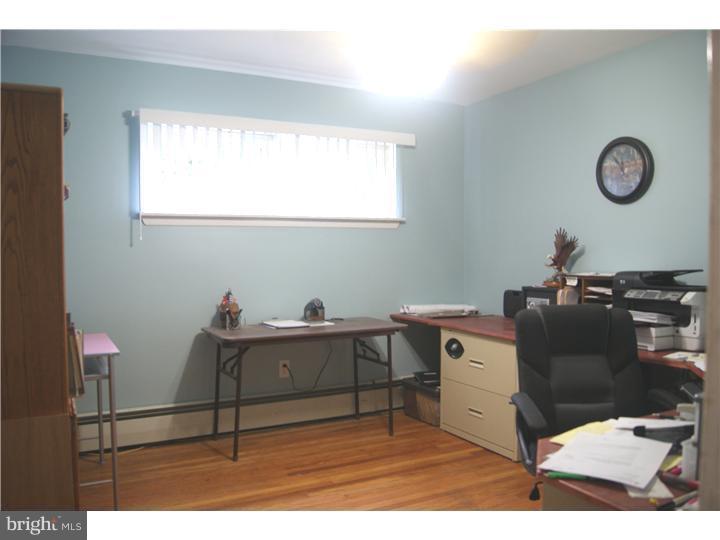 NEWTOWN SQ - Residential