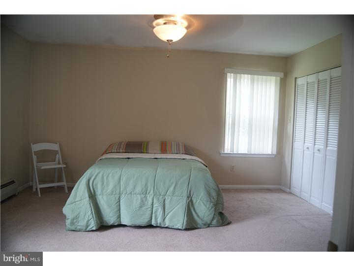 NEWTOWN SQ - Residential