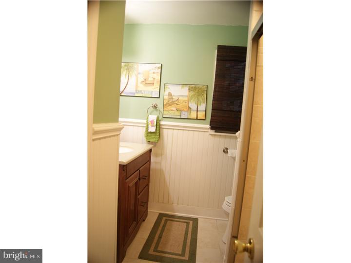 NEWTOWN SQ - Residential