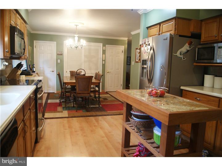 NEWTOWN SQ - Residential