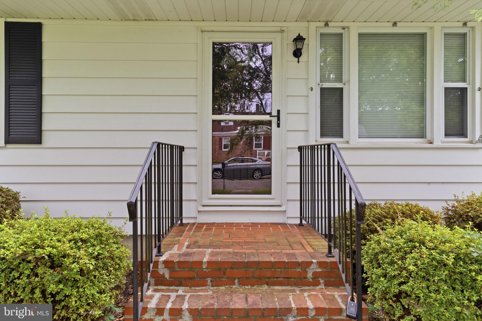 184 CROSSLAND AVENUE