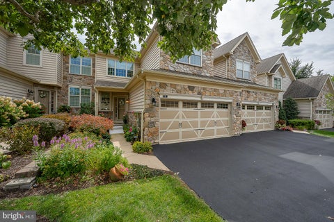Townhouse For Sale - 30 Tulip Drive<br/> MALVERN, PA 19355