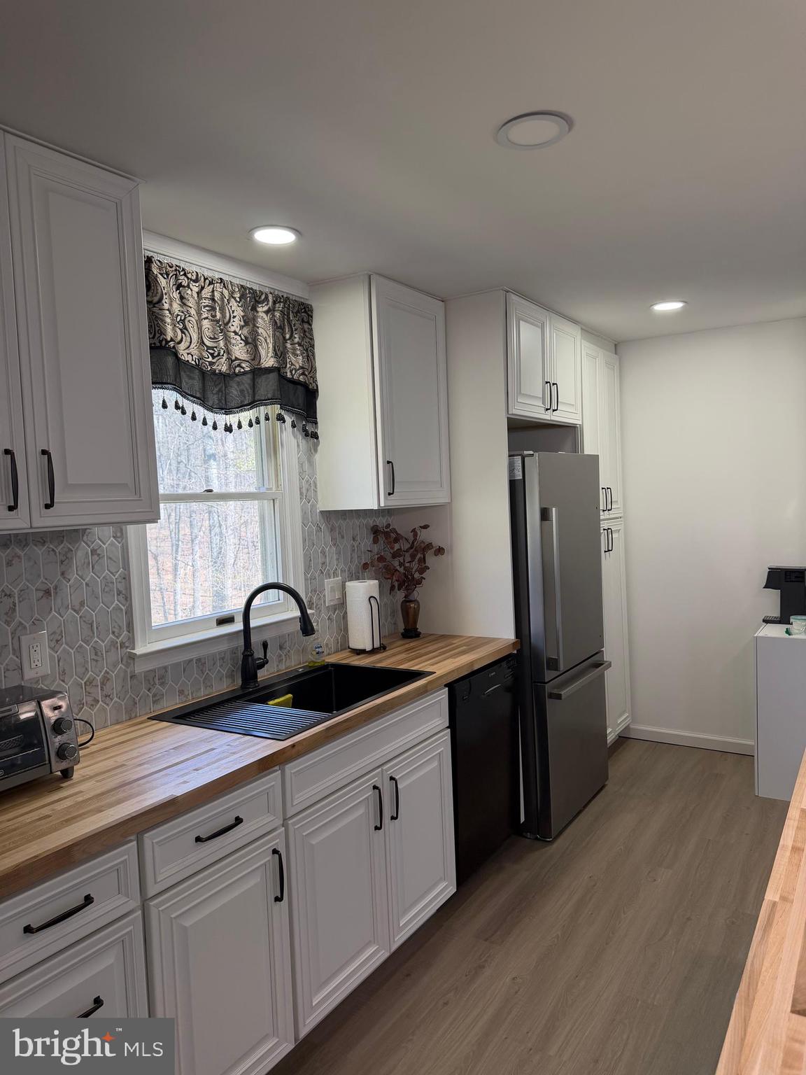 PIN OAK - Residential