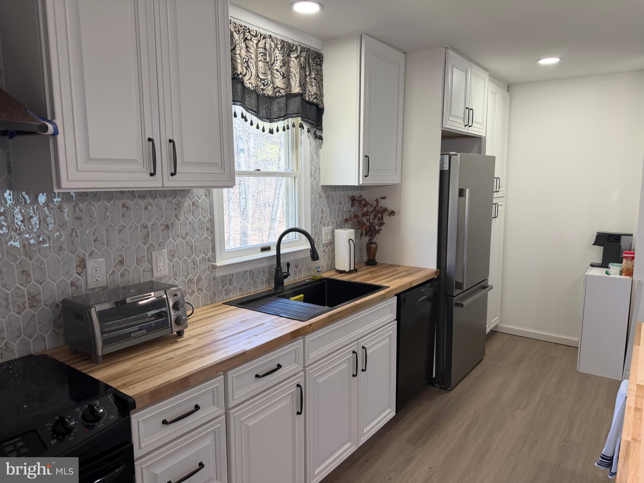 PIN OAK - Residential