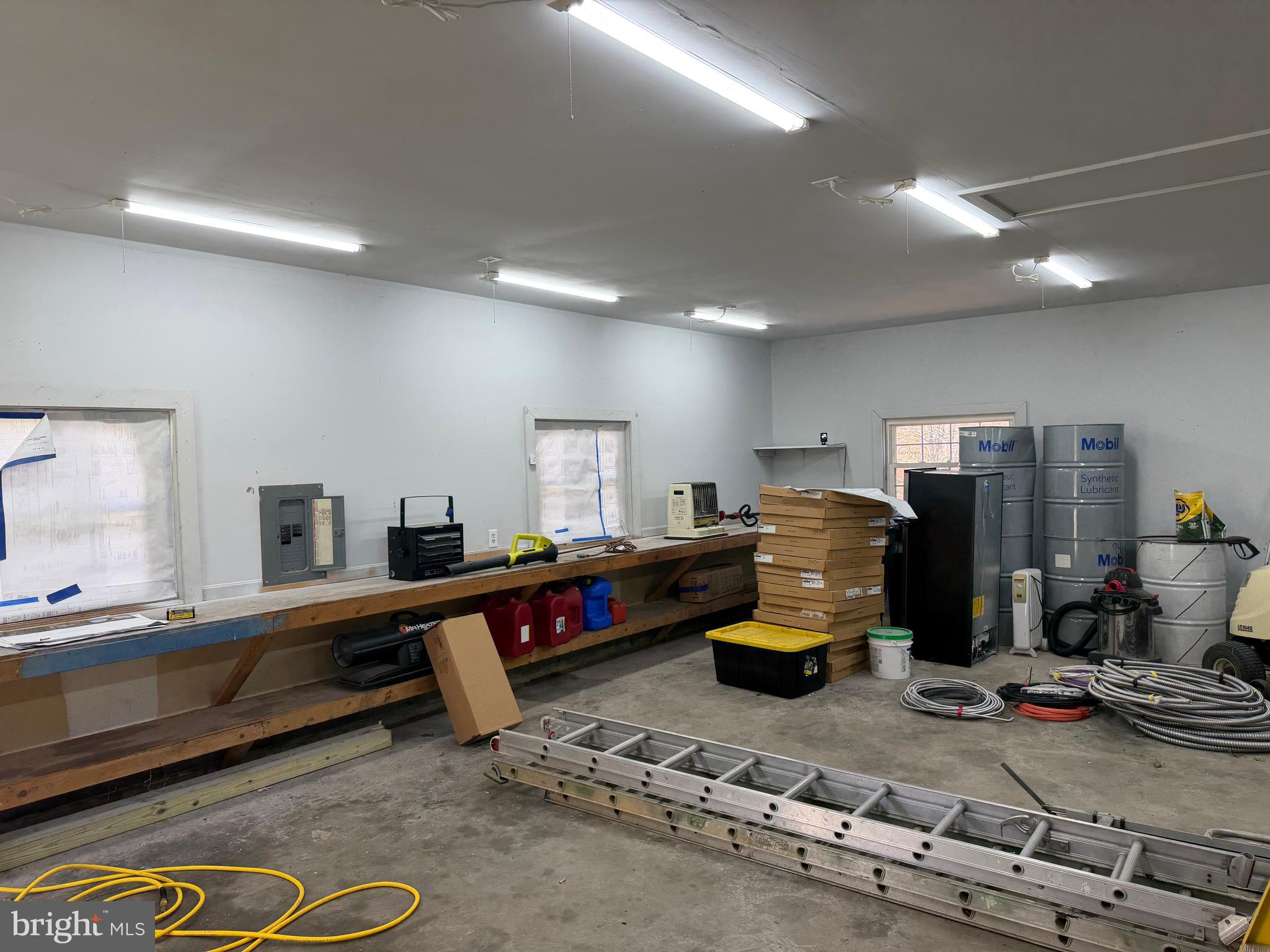 PIN OAK - Residential