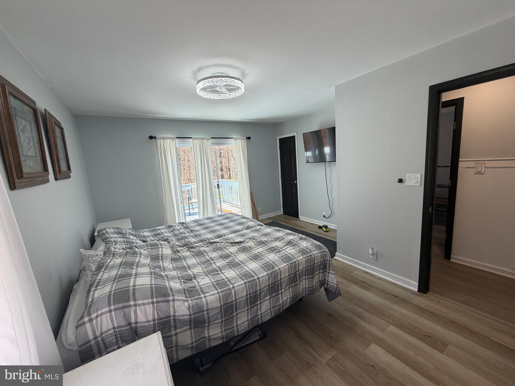 PIN OAK - Residential