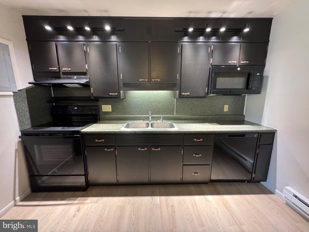 Photo of 502 Washington Street #6B, SHOEMAKERSVILLE, PA 19555 (MLS # PABK2063448)