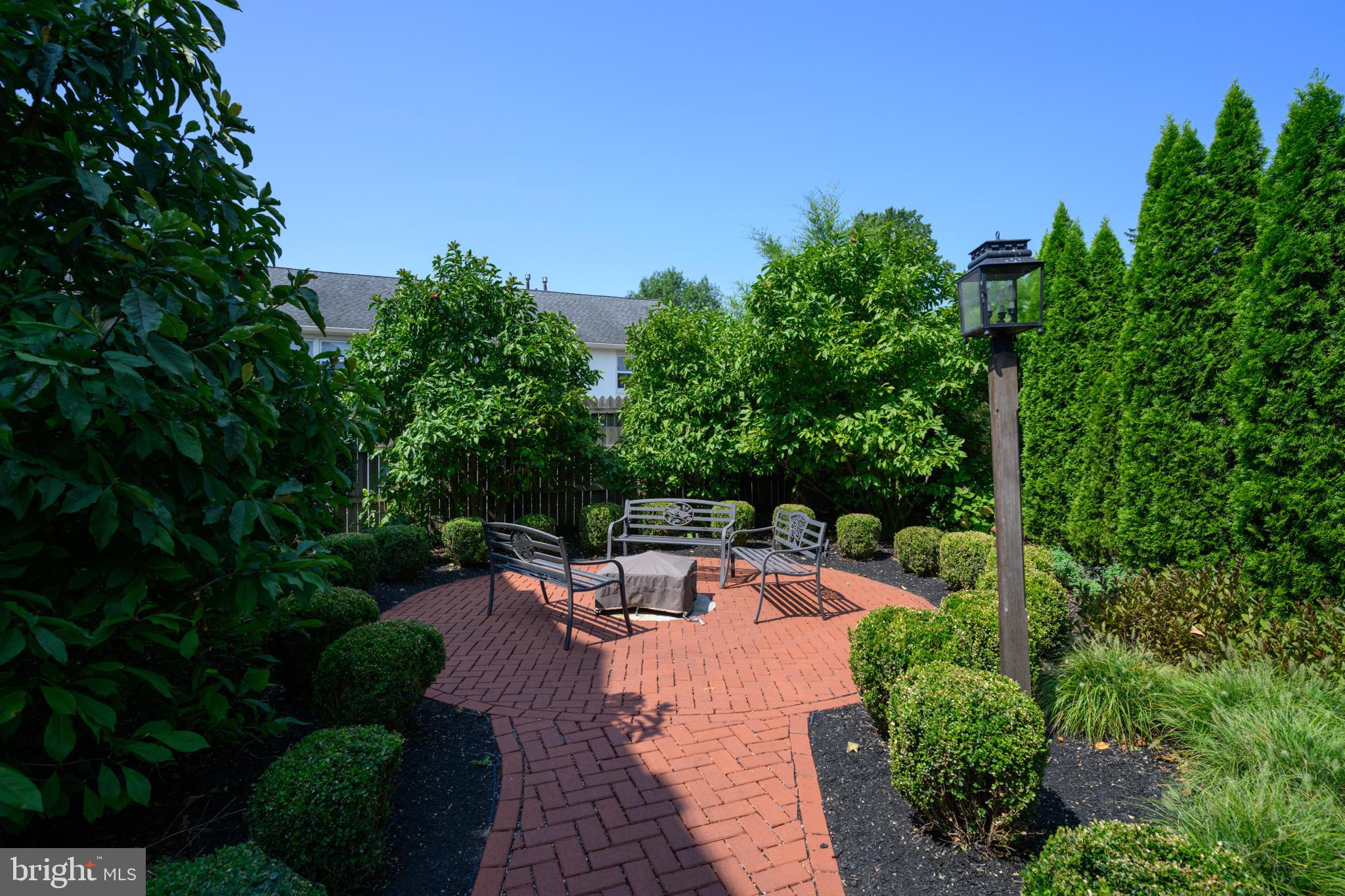 TOWN WALK AT CHURCH AND DEAN - Residential